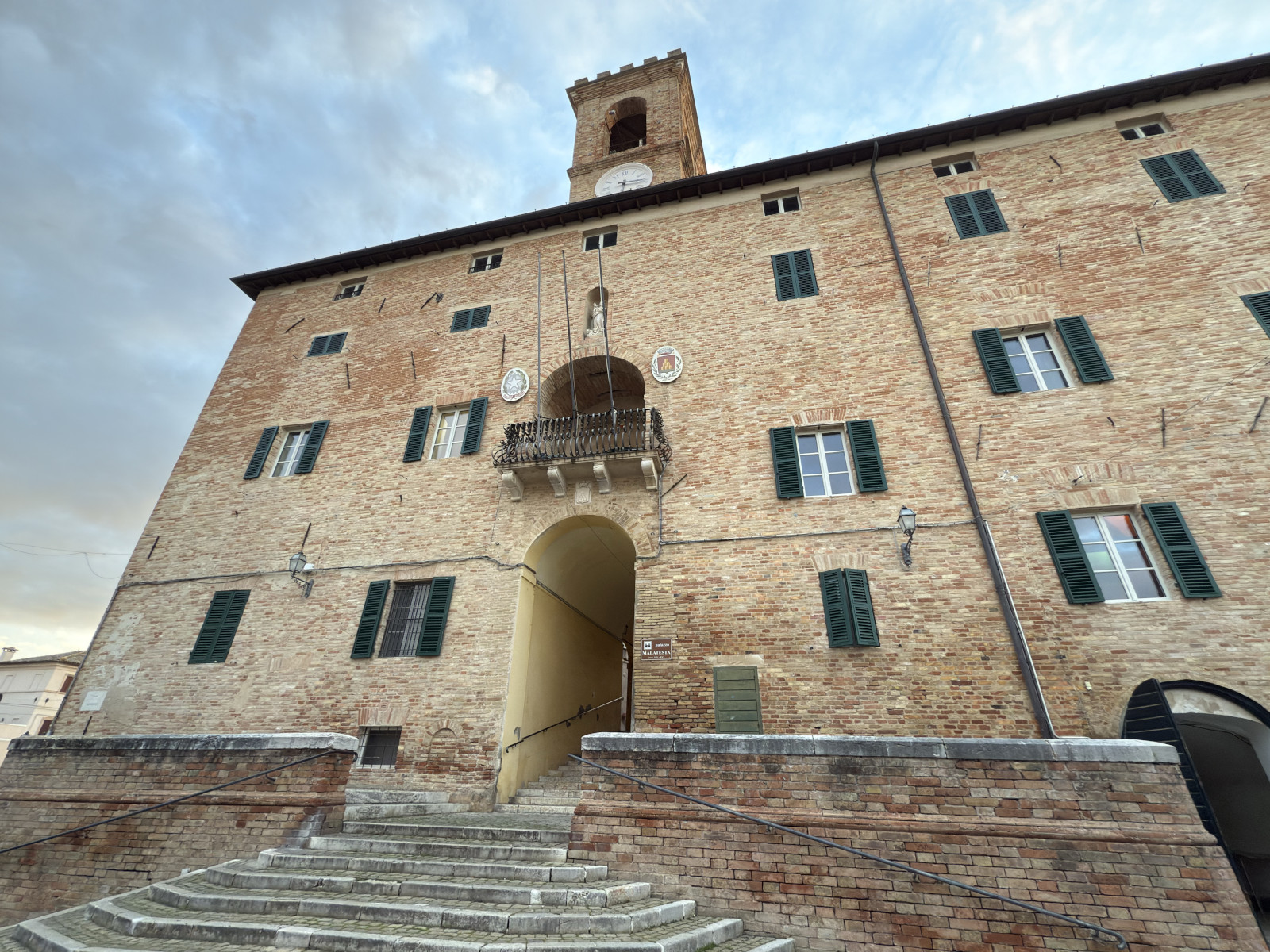 palazzo malatesta monte san vito